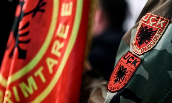 Veteranët e UÇK e quajnë komedian Zelenskyn pas deklaratave kundër Kosovës në Beograd