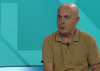 “Në krye të gjithë kësaj është gjenerali Ramush Haradinaj”, Veseli flet për largimin e KFOR-it nga Ura e Ibrit