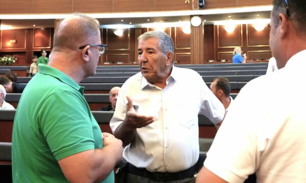 Dehari në “seancë” me vizitorë nga diaspora, Kuvendi: U pritën 432 bashkatdhetarë, aktiviteti vazhdon edhe nesër