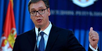 “Po luan rolin e “PR-it të Rusisë”, Kryeministri i Malit të Zi me mesazh për Vuçiqin