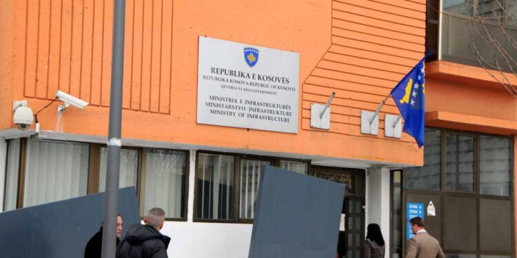 MIT-i pezullon nga puna zyrtarët ndaj të cilëve prokuroria ngriti aktakuzë