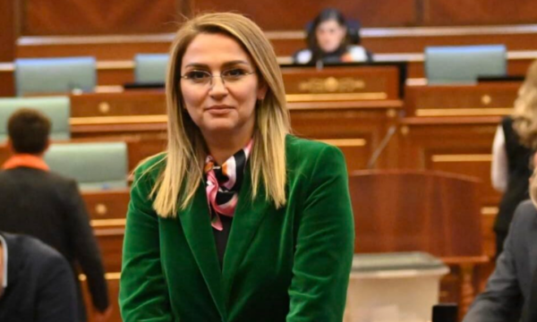 Shqipe Selimi: Kushtetuta ishte e njëjtë edhe më 2014 kur PDK nuk thirri seancë për 183 ditë pa marrëveshje