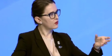 Kabashi-Ramaj: Kemi të bëjmë me dikë që e ka uzurpuar pozitën e kryeministrit