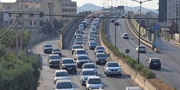 Mijëra kosovarë drejt Shqipërisë edhe këtë fundjavë