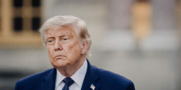 Trump tha se Ngushtica e Hormuzit do të jetë territor amerikan, përgjigjet Irani