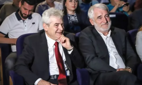 Ali Ahmeti tha se ka pasur ‘‘projekt për ndarjen’’ e Maqedonisë, i reagon Menduh Thaçi: S’ka pasur dokument, s’ka ekzistuar