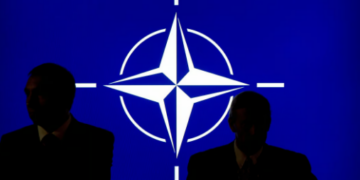 NATO i përgjigjet paralajmërimeve të Iranit: Jemi të gatshëm të përballemi me çdo kërcënim ndaj bazave amerikane në Europë