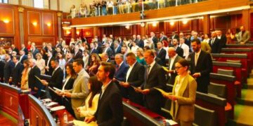 PDK i dërgon sërish letër Deharit: Thirre vazhdimin e seancës për nesër, mosrespektimi i procedurave po e thellon situatën