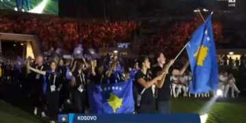 Krenari e madhe: Sportistët e Kosovës parakalojnë në ceremoninë hapëse të ‘Taranto 2026’ 🇽🇰
