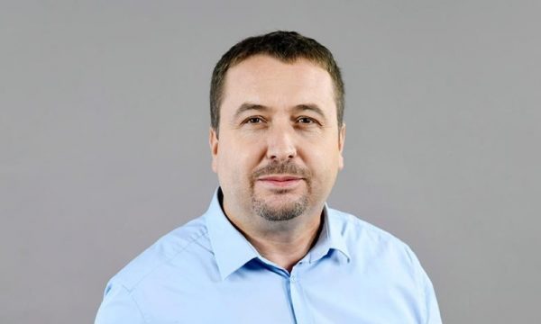 Latifi: Plani i BIA-s që iu gjet Shehollit e konfirmon atë që e kemi paralajmëruar, Serbia do shkatërrimin e Kosovës përmes arabizimit