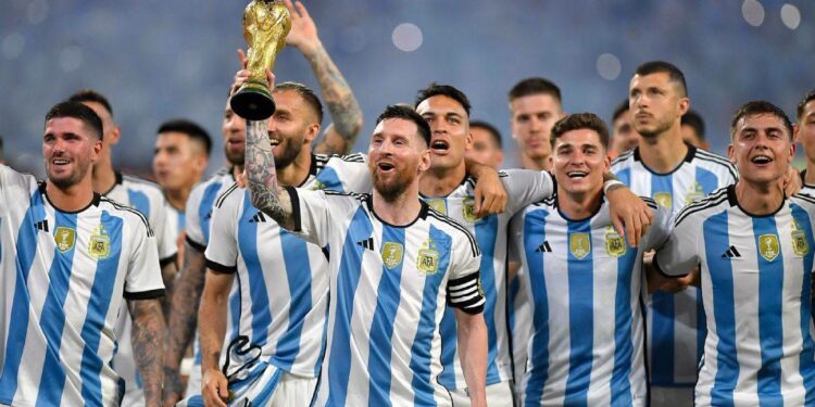 FIFA miraton kërkesën e Argjentinës, zbut pezullimet e lojtarëve pas kaosit në finalen e Kupës së Botës