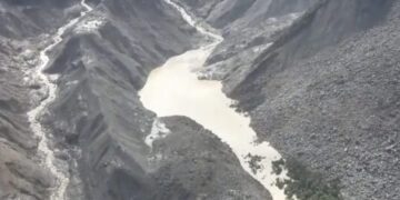 Kina ngre alarmin: “Rrezik i lartë” që liqeni i ri të shkaktojë një tjetër përmbytje në Nepal