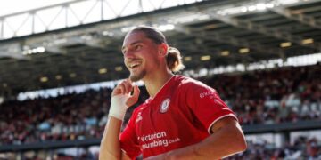 Lorent Tolaj shënon golin e parë në Championship me Bristol Cityn!