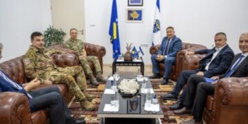 Siguria në Kosovë në fokus, Komandanti i KFOR-it takohet me drejtorin e i Policisë