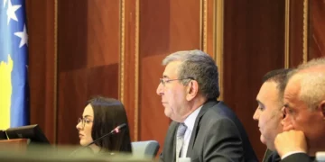 Pas Kushtetutës, VV-ja shkel edhe Rregulloren e Kuvendit, qëllimshëm se thirrën seancën as pas 48 orësh