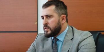 “Kanë mbjellë vrerë mbi Drenicën”, Mërgim Lushtaku i përgjigjet Fitore Pacollit