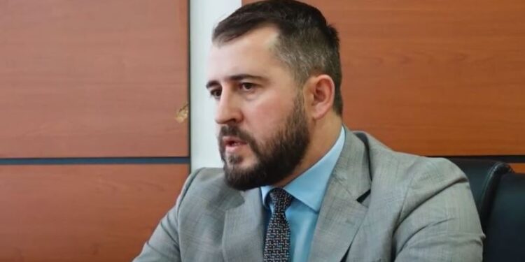 Lushtaku: Kurti s’duhet të ftohet në protestë, më me dëshirë e sheh Thaçin të dënohet