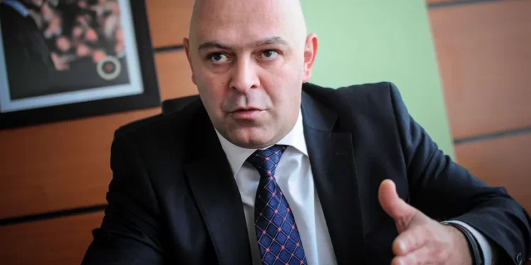 Gjini paralajmëron protesta, greva e bojkot nëse vazhdon bllokimi i Kuvendit