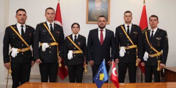 Pesë kadetë nga Kosova përfundojnë me sukses Akademinë Ushtarake në Turqi