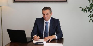 Kryeprokurori i Shtetit nënshkruan marrëveshje me Institutin e Bazelit për gjurmimin dhe rikthimin e pasurive të paligjshme të Kosovës