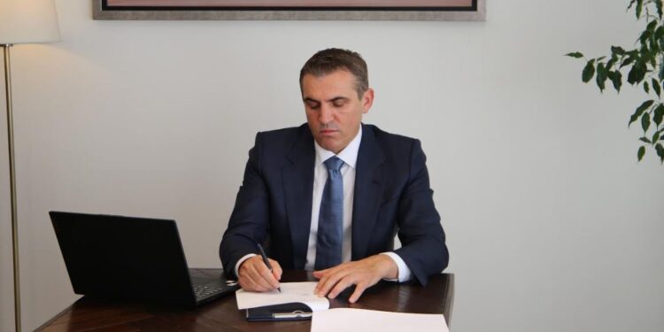 Kryeprokurori i Shtetit nënshkruan marrëveshje me Institutin e Bazelit për gjurmimin dhe rikthimin e pasurive të paligjshme të Kosovës