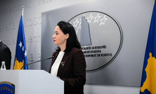 Ministria e Mjedisit ua shkëput kontratat e punës 9 zyrtarëve, Pacolli: Kanë munguar vazhdimisht në punë