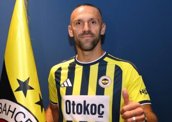 Muriqi lihet në stol në ndeshjen që Fenerbahçe e luan në Ligën e Kampionëve