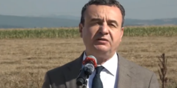 Kurti s’flet për situatën politike: Kryesorja është 30 hektarë, 4.6 kilometra rrugë për Parkun Industrial