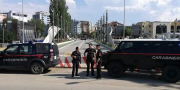 Portali Eualive: Beogradi po e humbë betejën për Urën e Mitrovicës – ky është çmimi i normalizimit