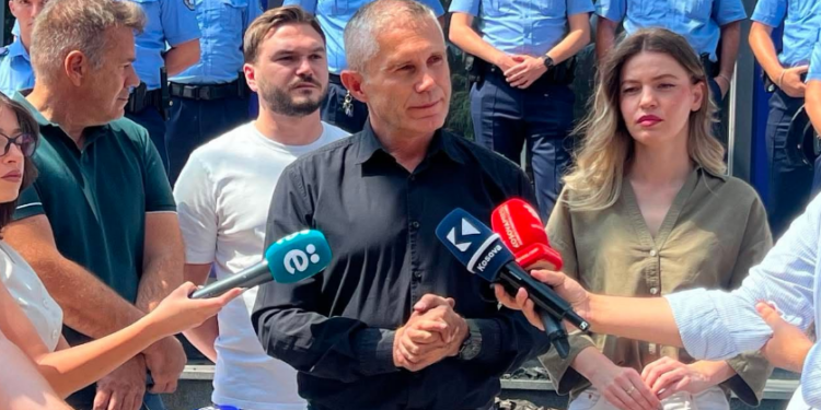 Aleanca hedh thëngjill para dyerve të Qeverisë, Ramadani: Nga terri energjetik, Kosova po hyn në terr politik