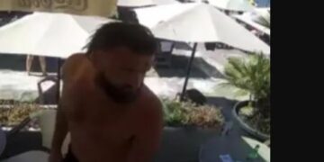 Kosovarit i vidhet çanta me para dhe telefon në Ulqin, momenti i vjedhjes kapet në video