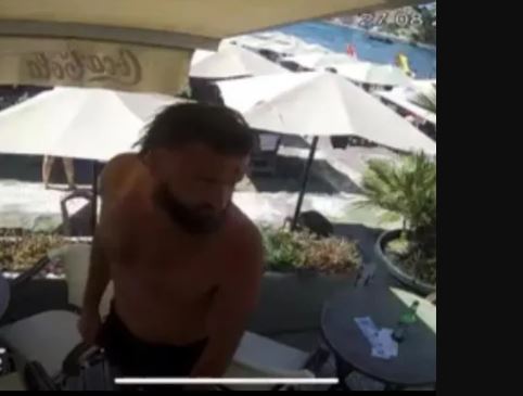 Kosovarit i vidhet çanta me para dhe telefon në Ulqin, momenti i vjedhjes kapet në video