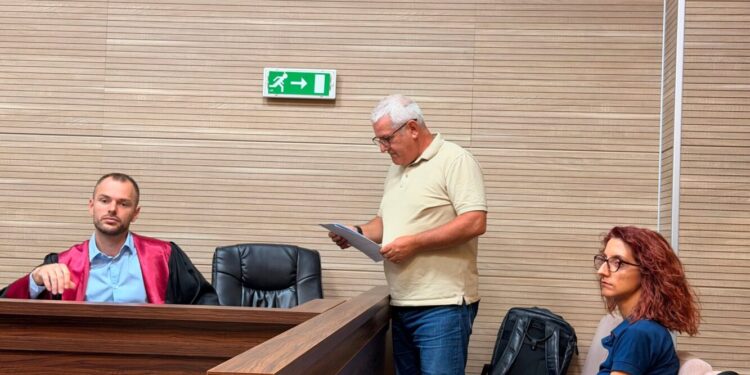 Sveçla: Ndihem i pafajshëm, nuk duhet të dënohem për përpjekjen për ta parandaluar demarkacionin