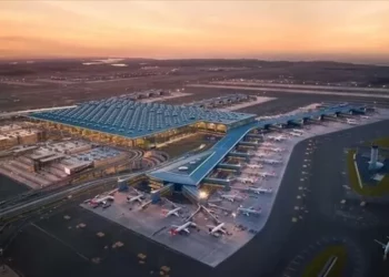 Aeroporti i Stambollit shënon rekord historik me 289 mijë pasagjerë