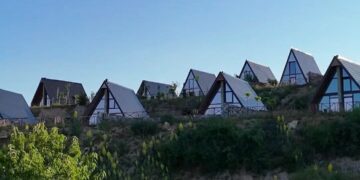 “Lama Hill” në Kovaçicë të Mitrovicës mes tingujve të zogjve e ajrit të pastër vendi për t’i kaluar ditët e nxehta të verës