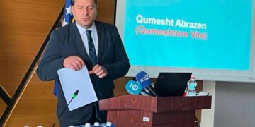 Armend Muja konfirmon analizat e AUV për Qumështin Vita: Po, është e vërtetë – në një mostër s’është gjetur as vaj palme, as qumësht pluhur