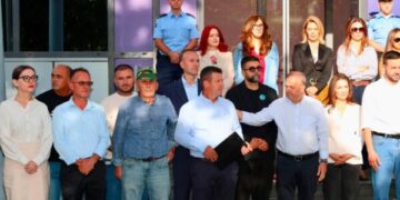 Hoxha: Vetëvendosje e ka heshtur Kuvendin dhe kështu po e hesht edhe popullin