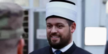 Imami kosovar në prag të 1 shtatorit: Shamia në shkolla duhet të jetë zgjedhje e lirë e secilës vajzë