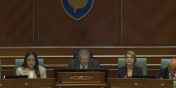 Nis seanca konstituive e Kuvendit, e kryeson Avni Dehari