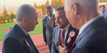 Maqedonci takohet me presidentin Erdogan në Turqi