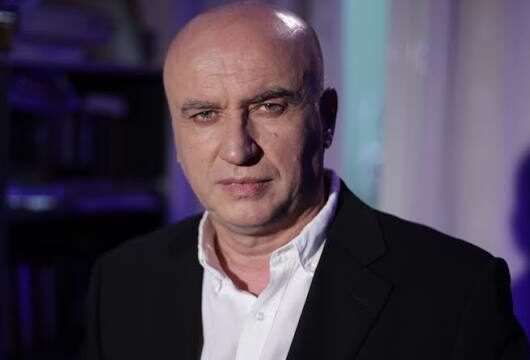 Zjarri në Vlorë dhe tymi në Kosovë