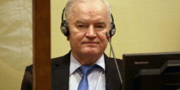 Vdes në burg krimineli Mladiq, “Kasapi i Bosnjës” ishte i dënuar me burgim të përjetshëm