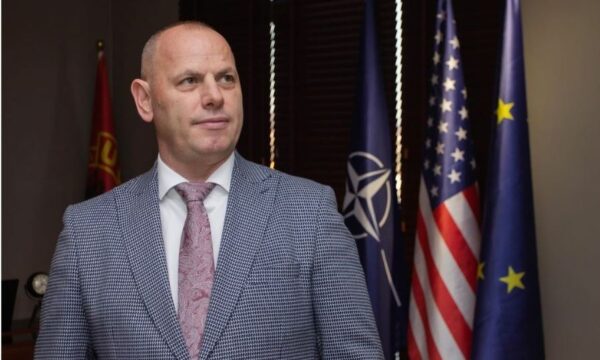 Lladrovci: Qeveria po na i merr mjetet, duan të m’i lënë fshatrat pa drita
