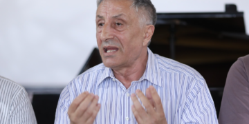 Jasharaj nga SBASHK-u: Shpërndarja e teksteve po bëhet në mënyrë të gabuar, do të kemi telashe në vitin e ri shkollor