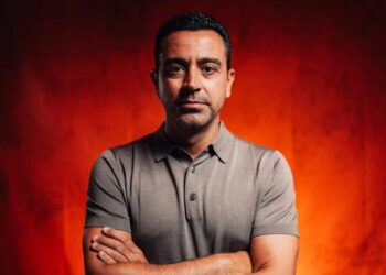 Xavi merr drejtimin e Holandës