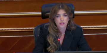 Konstituimi ‘ngec’ tek zgjedhja e nënkryetarëve të Kuvendit, Haxhiu kërkon pauzë 30 minutëshe