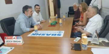 Çeku viziton SBASHK’un: Kemi ende ankesa nga prindërit për paratë e librave, sistemi ka pasur probleme viteve të fundit