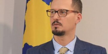 Deputeti i VV thotë se duhet të sanksionohet mënyra se si Srpska e propozoi Simiqin nënkryetar