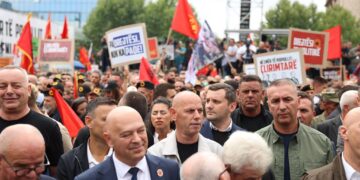Lladrovci me mesazh për çlirimtarët: Ju presim të pafajshëm!
