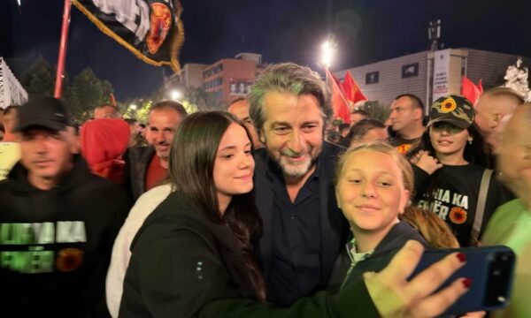 Protestat kundër dënimit të ish-krerëve të UÇK’së, Rama: Mbrëmë krejt gjeneratat bashkë për drejtësi